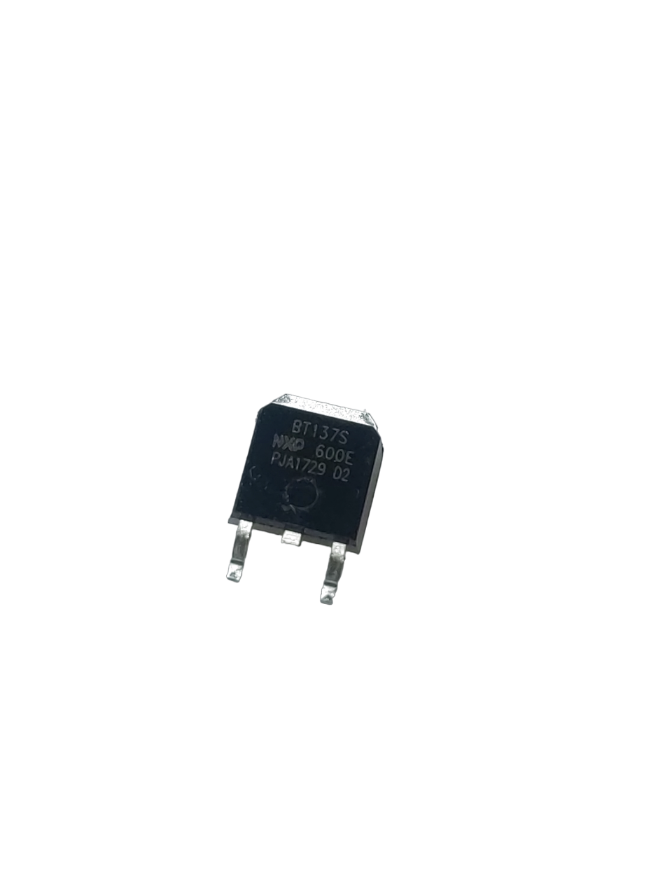 Triaky (SMD)